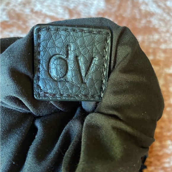 QV black fringe purse crossbody measurements in photos - Picture 9 of 10